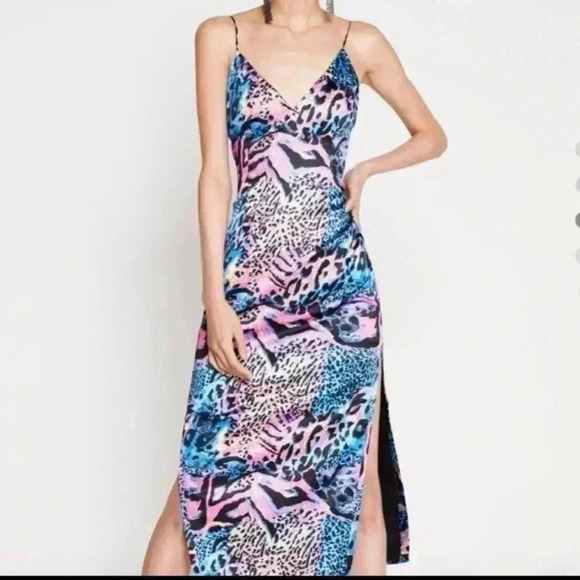 WNTRMSE MIDI Dress - Picture 1 of 1